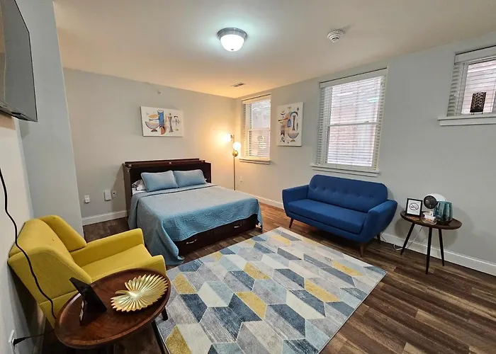 Cozy Studio At The Historic Inman