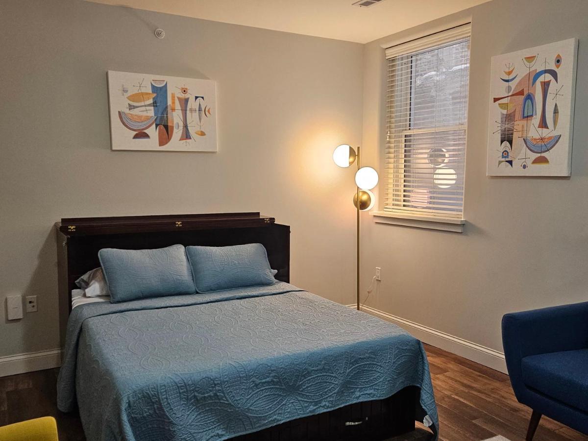 Cozy At The Historic Inman * Champaign