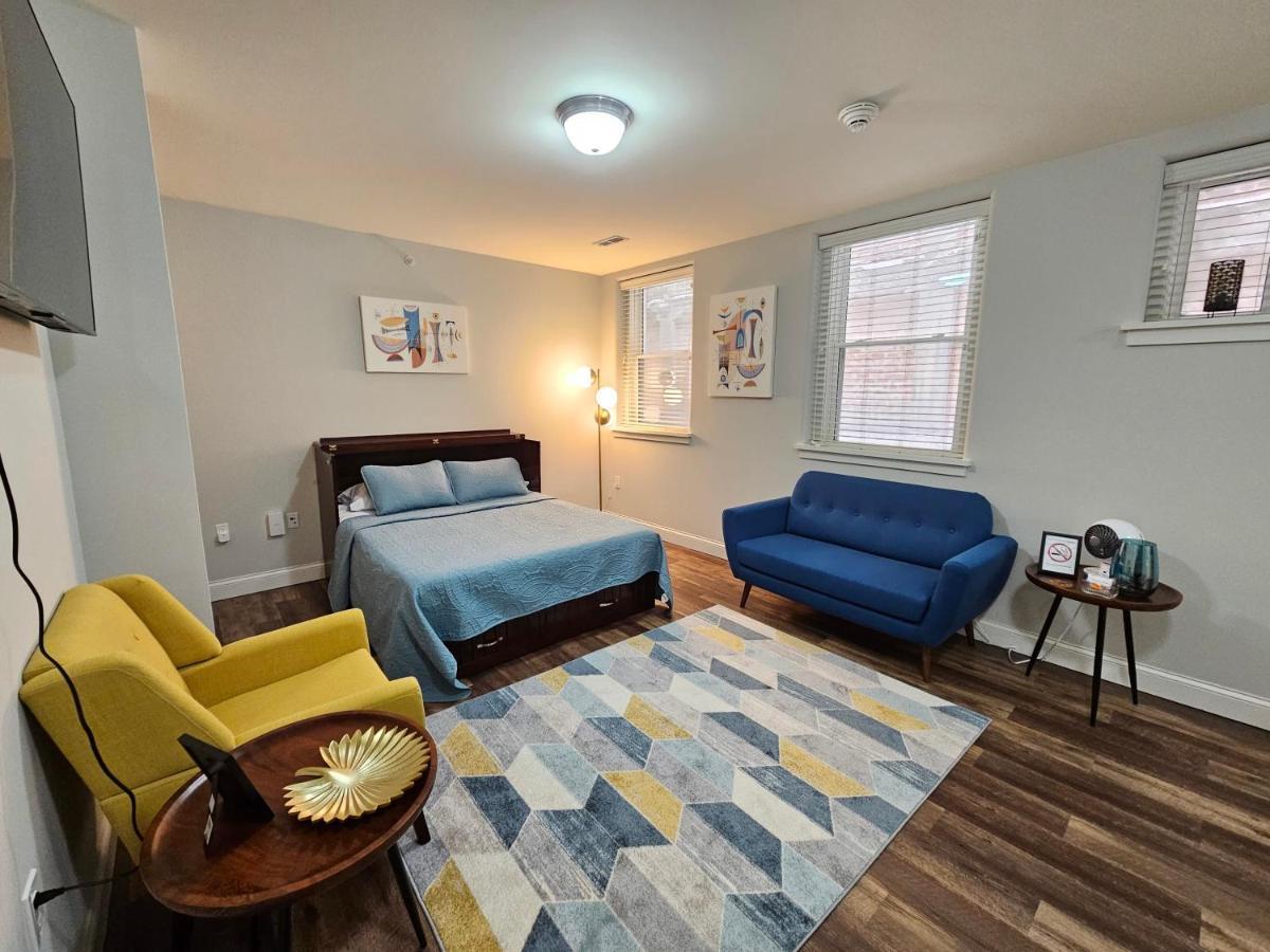 Cozy At The Historic Inman Apartment Champaign