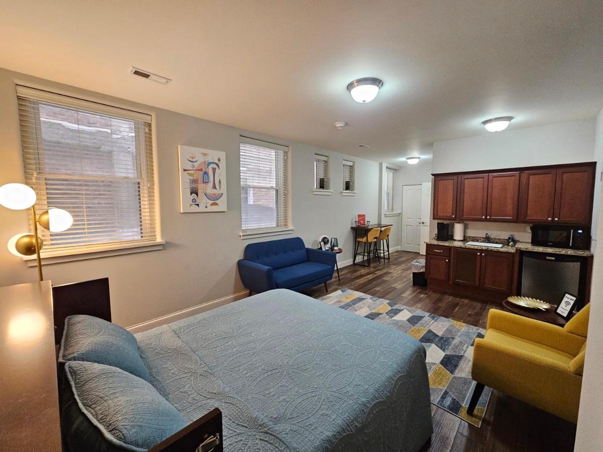 Cozy At The Historic Inman *